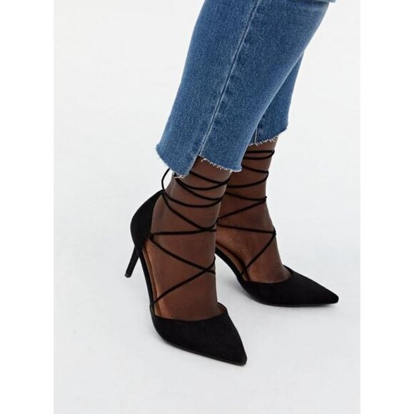 Torrid Women's Black Lace-Up Pointed Toe Pumps one sting is broken 12ww extra wi - Picture 13 of 13